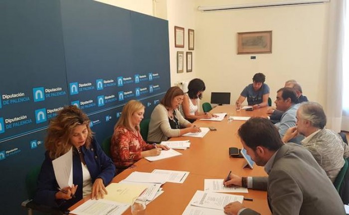 foto El Consorcio de Residuos prorroga hasta 2020 el contrato para la recogida de envases y papel